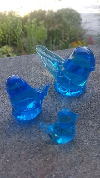 Vintage Signed W.  Ward Titan Art Glass Happy Blue Birds 1995 Set Of 3