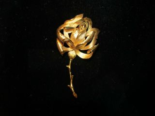 Vintage Crown Trifari Brushed Gold Tone 3 - D Flower Brooch Pin