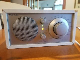 Vintage Tivoli Audio Model One Henry Kloss Am/fm Radio Rare White - Nr