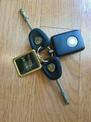 Vintage Jaguar Key Ring Fob Remote And Keys