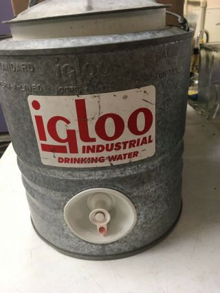 Vintage Igloo Perm - A - Lined 2 Gallon Cooler With Lid And Handle