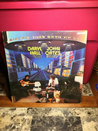 Vintage Record Lp 1976 Daryl Hall & John Oats Bigger Than Both Of Us