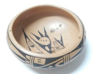 Antique / Vintage Hopi Pueblo Indian Pottery Flat Bowl - Smal Size
