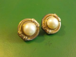 Vintage.  925 Sterling Silver Earrings With A White Stone 2 (sr)