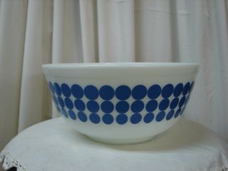 Vintage Pyrex Blue Polka Dot Nesting Mixing Bowl 2 1/2 Qt 403