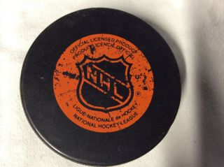 VINTAGE NY ISLANDERS NHL OFFICIAL GAME PUCK GENERAL TIRE 3