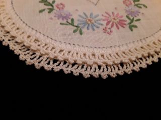 Vintage Hand Embroidered TABLE RUNNER DRESSER SCARF DOILIES crochet edges Set 4 4