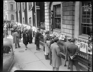 O1 - Vintage Big 4x5 Photo Negative - People On Street - York City 1945