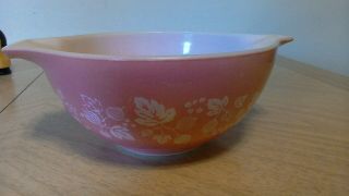 Pyrex Vintage 442 Pink Gooseberry Cinderella Nesting Mixing Bowl Pink 1 - 1/2 Qt 2