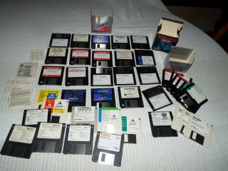 Forty Vintage 3.  5 Floppy Disk 1.  44mb Various Titles Look Read