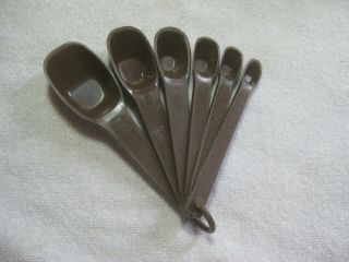 Tupperware 7 Piece Measuring Spoons W/ring Brown Vintage Complete Set