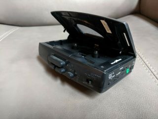 Vintage Sony Walkman Cassette Player Am/fm Radio Wm - Fx21.  And