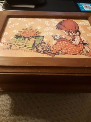 Vintage Wood Jewelry Box with Decorative Lid and Floral Design 3