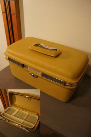Vtg Shwayder Royal Traveller Vintage Mustard Yellow Samsonite Makeup Train Case