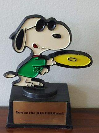 Vintage 1971 Peanuts Snoopy Gram Aviva Trophy You 
