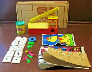 Vintage Play - Doh Master Modeling Set Fun Factory Toy Extruder 49 - 16134