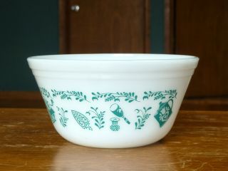 Federal Glass Bowl Turquoise Milk Glass Retro Kitchen Mixing Bowl 7 " Vintage