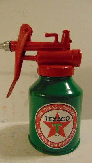 TEXACO Vintage Trigger Pump OIL CAN Gasoline Station Gas Spout UNUSUAL Red Star 2