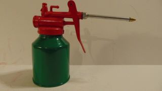 TEXACO Vintage Trigger Pump OIL CAN Gasoline Station Gas Spout UNUSUAL Red Star 4