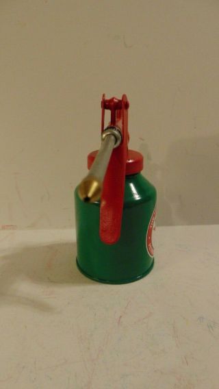 TEXACO Vintage Trigger Pump OIL CAN Gasoline Station Gas Spout UNUSUAL Red Star 5