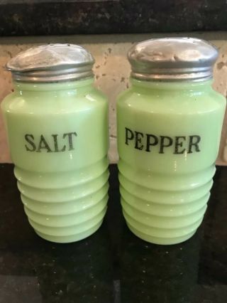 Vintage Jadeite Green Milk Glass Large Salt Pepper Shakers Beehive Pattern