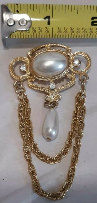 Vintage Victorian Style Pearl Accent Faux Pearl & Chain Drape Brooch Pin