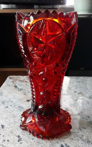 Vintage L.  E.  Smith Glass Co.  Amberina Pinwheel Design Vase