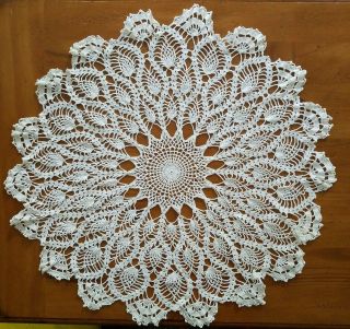 Extra - Large Vintage Hand - Crocheted White Doily 28 "