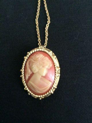 Vtg Sarah Coventry Costume Cameo Gold Tone Brooch Necklace Pendant,