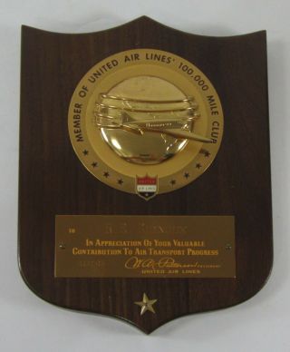 Vintage United Airlines 100,  000 Mile Club Aviation Award Plaque Wood Brass 1953