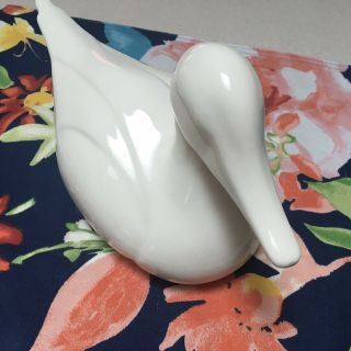 Vintage Northern Pottery Canada Duck Signed Figurine Ivory White 5