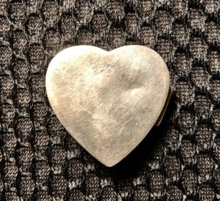 Vintage Sterling Silver Etched Heart Shaped Box 12.  25 Grams 2