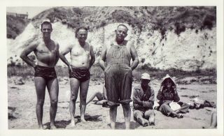 Vintage Old 1940s Photo Of Shirtless Man Men At So Cal Beach Swim Wearing Trunks