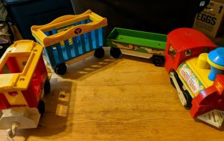 Vintage 70’s Fisher Price Little People Circus Train 991 4 Cars