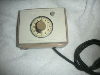 Vintage General Electric Automatic 24 Hour Timer Model 8117