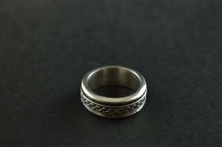 Vintage Sterling Silver Band Ring W Weave Spinning Center - 8g