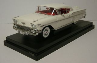 1958 Chevrolet Impala White Ertl American Muscle 1/18 Diecast Car Vtg Chevy Euc