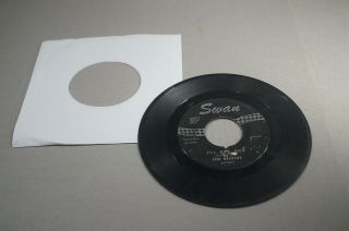 VINTAGE 45 RPM RECORD - THE BEATLES SHE LOVES YOU / I ' LL GET YOU / SWAN 2