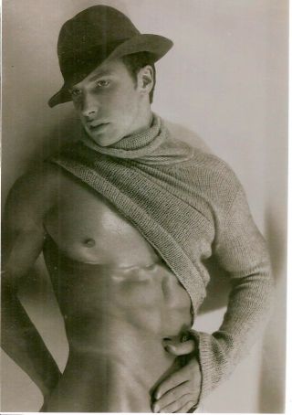 Gay: Vintage Retro Nude Male 5x7 Photograph An Odd Way Of Dressing S2