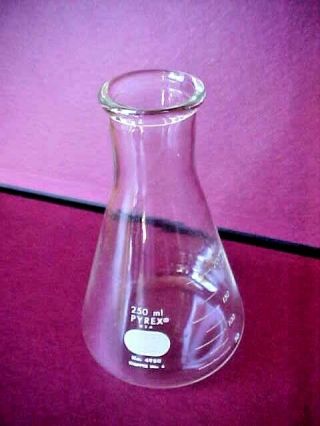 Vintage Pyrex Lab Glass Beaker Flask No.  4980 250 Ml Graduated Erlenmeyer