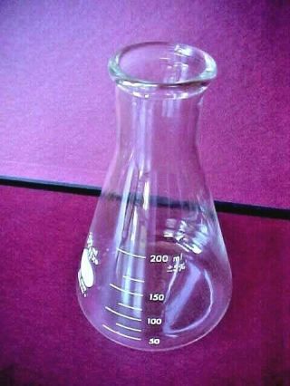 VINTAGE PYREX LAB GLASS BEAKER FLASK NO.  4980 250 ml Graduated Erlenmeyer 2