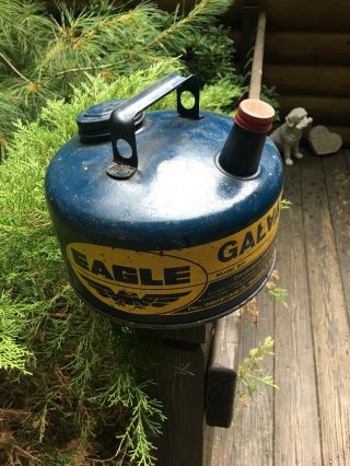 VINTAGE EAGLE 1 GALLON BLUE & YELLOW GALVANIZED METAL GAS CAN Inside 2