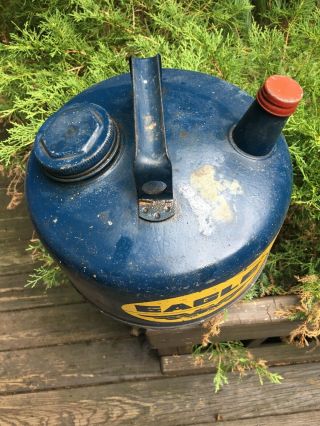 VINTAGE EAGLE 1 GALLON BLUE & YELLOW GALVANIZED METAL GAS CAN Inside 7