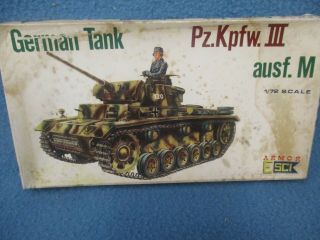 Vintage Esci German Armor Tank Pz.  Kpfw.  Lll 1/72 Scale Made Italy 8001 Parts Ins
