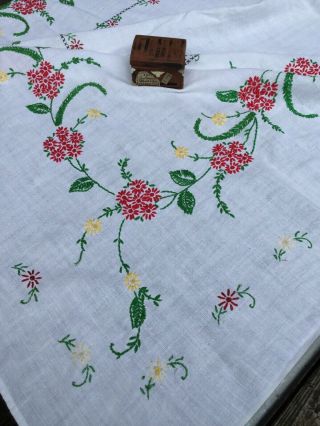 Vtg Colorful Linen Floral Hand Embroidered Linen Tablecloth 52x67