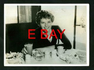 Vintage Katharine Hepburn " Uk Press Photograph " 1933 Exquisite Beauty