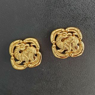 Signed Monet Vintage Gold Tone Chinese Dragon Clip Earrings S155