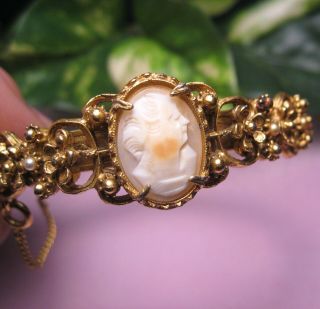 Vintage Florenza Carved Shell Cameo Hinged Bracelet With Safety Chain