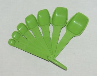 Complete Set Of 7 - Vintage Tupperware Measuring Spoons Apple Green