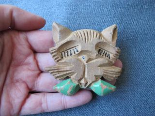 Vintage carved and painted wooden cat kitten with bow huge pin 5